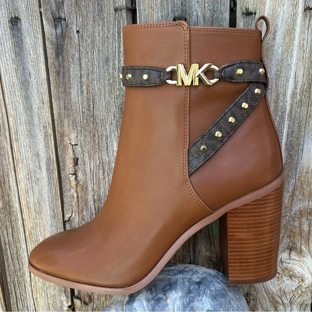 NWT Michael Kors Farrah Ankle Bootie Leather Luggage 9.5